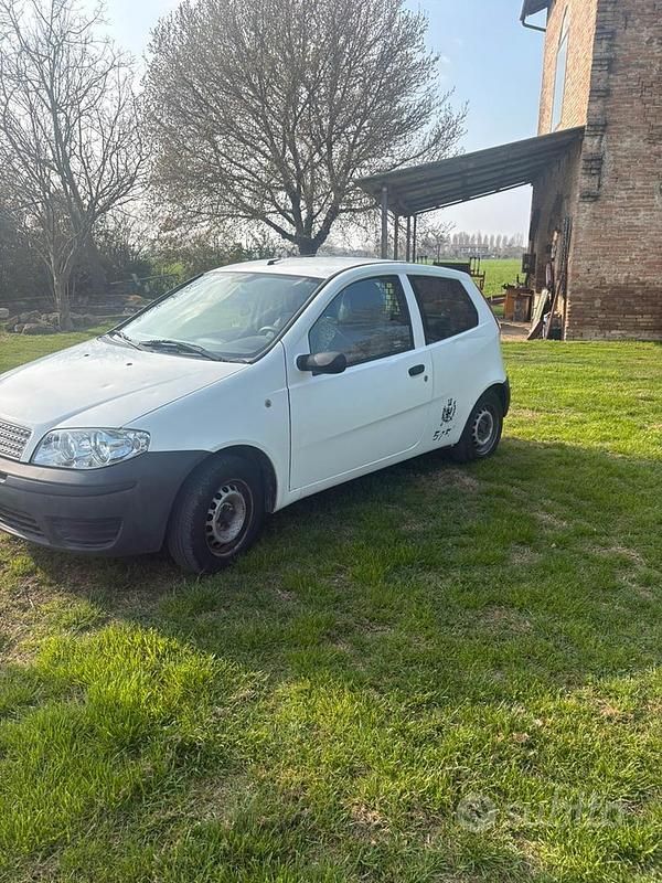 Usata Fiat Punto 2007 Bianco Utilitaria