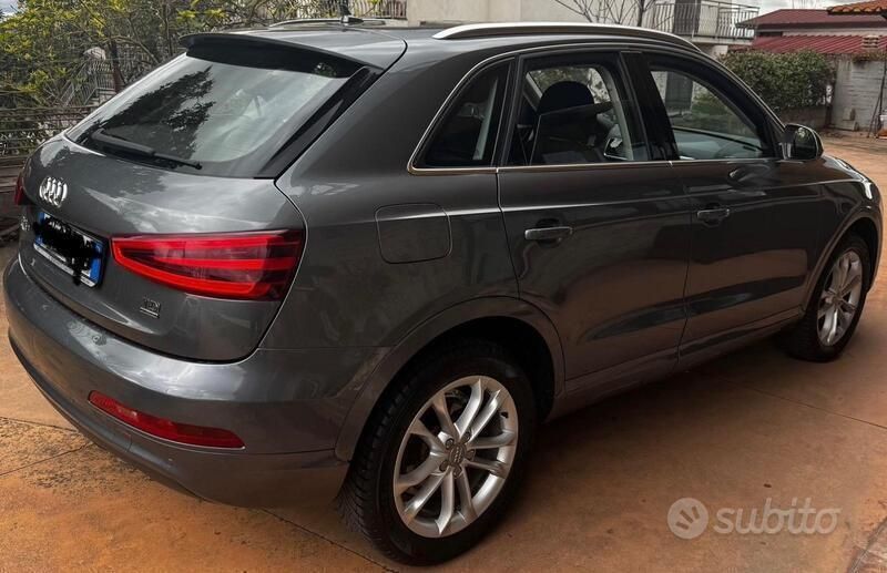 Usata Audi Q3 150 CV (110 kW) 2015 Grigio SUV