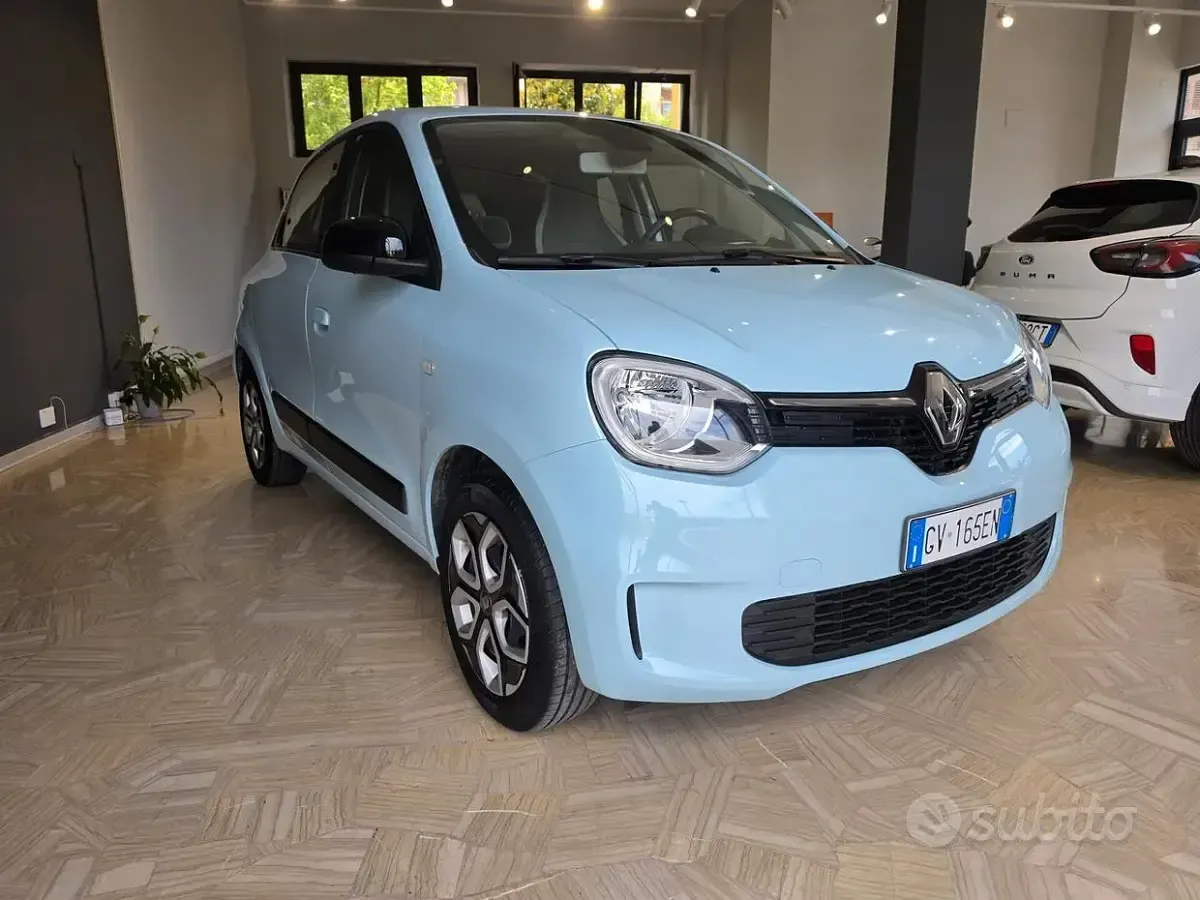 Usata Renault Twingo Equilibre 65 CV (47 kW) 2024 Blu Utilitaria