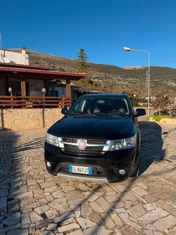 Nero Usata 2011 Fiat Freemont SUV | 3950 € (Ottimo prezzo) - Immagine 1/4