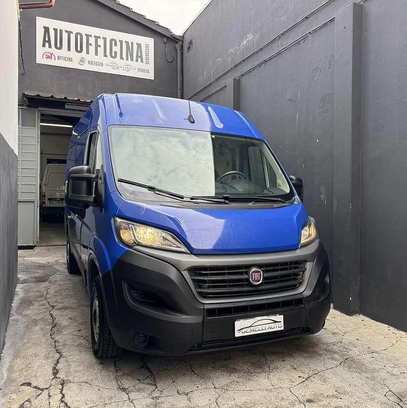 Usata Fiat Ducato 131 CV (96 kW) 2021 Blu/azzurro Furgone