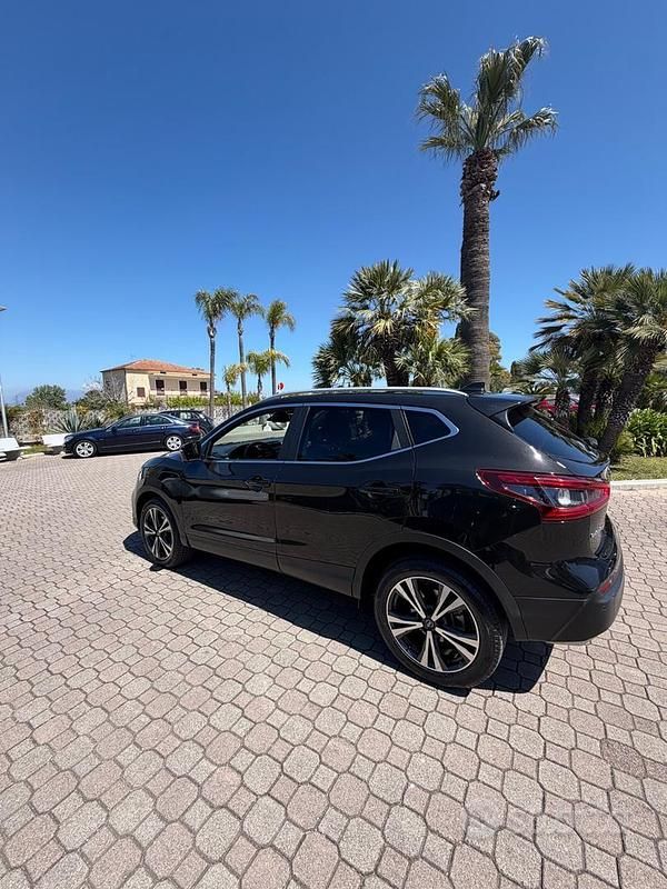 Usata Nissan Qashqai Tekna 116 CV (85 kW) 2019 Nero SUV