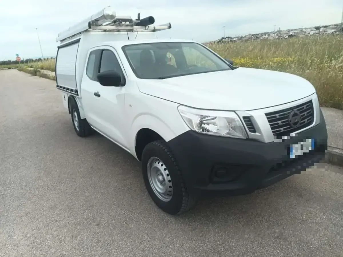 Usata Nissan Navara Visia 163 CV (119 kW) 2017 Bianco Pick-up