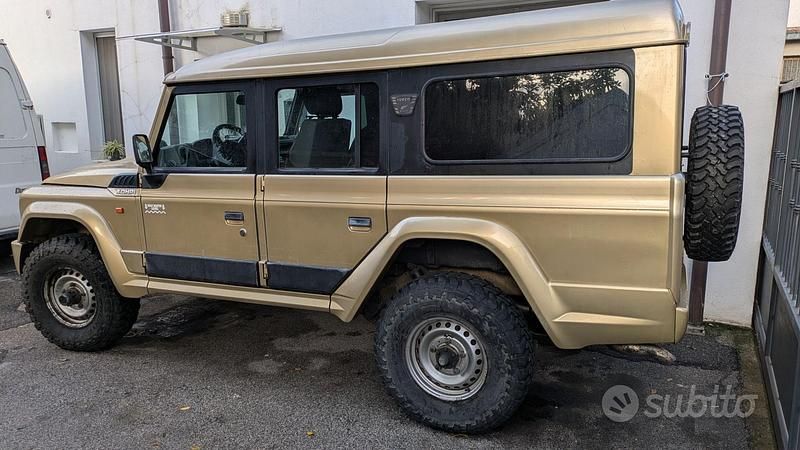 Usata Iveco Massif 146 CV (107 kW) 2010 SUV