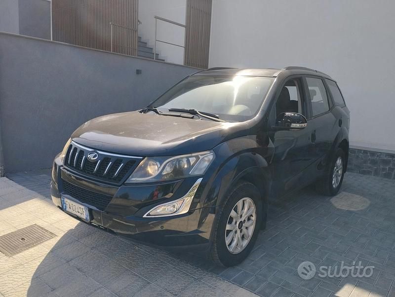 Nero Usata 2015 Mahindra XUV500 SUV | 4990 € (Super prezzo) - Immagine 1/4