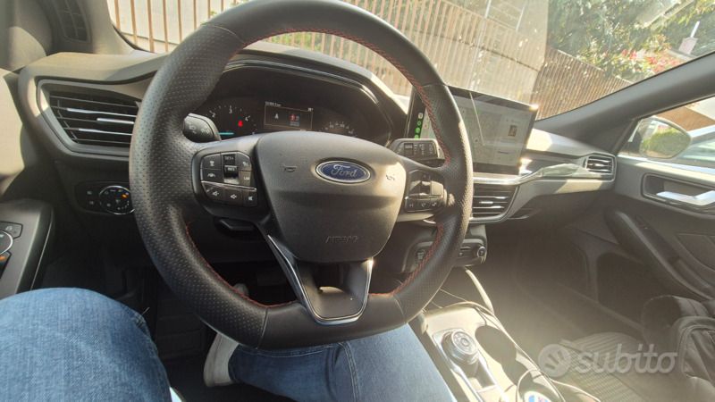 Usata Ford Focus ST-Line 120 CV (88 kW) 2023 Bianco Berlina