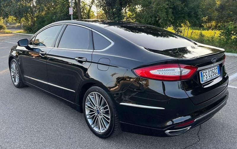 Usata Ford Mondeo Vignale 188 CV (138 kW) 2018 Nero Berlina