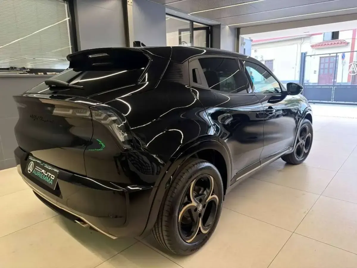 Nuova Alfa Romeo GT Junior 136 CV (100 kW) 2025 Nero Berlina