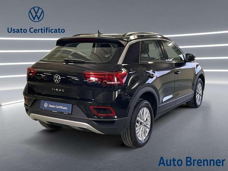 Usata VW T-Roc Life 150 CV (110 kW) 2024 Deep black perlato SUV