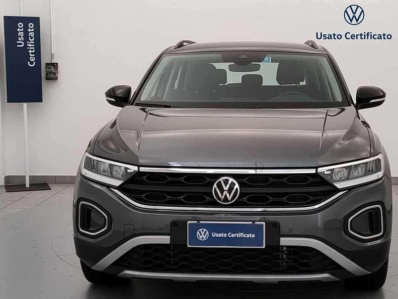 Usata VW T-Roc Life 116 CV (85 kW) 2024 Indium grey SUV