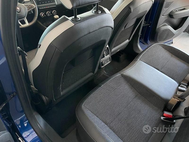 Usata Renault Captur Techno 91 CV (66 kW) 2024 Blu SUV
