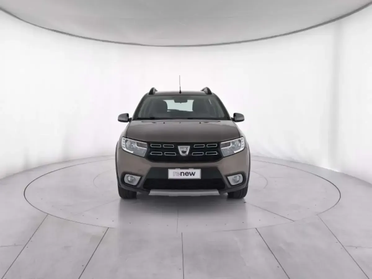 Usata Dacia Sandero Comfort 95 CV (69 kW) 2019 Brun vison Berlina