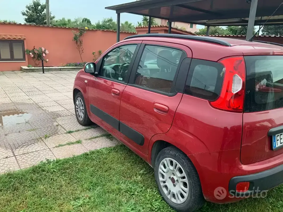 Usata Fiat Panda 69 CV (50 kW) 2016 Rosso Utilitaria