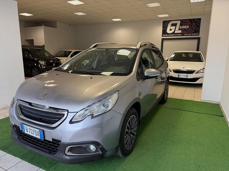 Usata Peugeot 2008 Allure 74 CV (54 kW) 2015 Grigio SUV