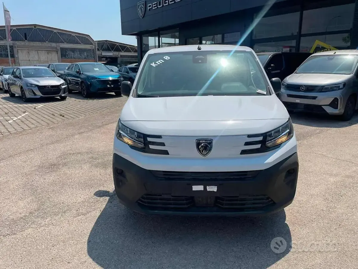 Nuova Peugeot Partner 102 CV (75 kW) 2026 Bianco Monovolume