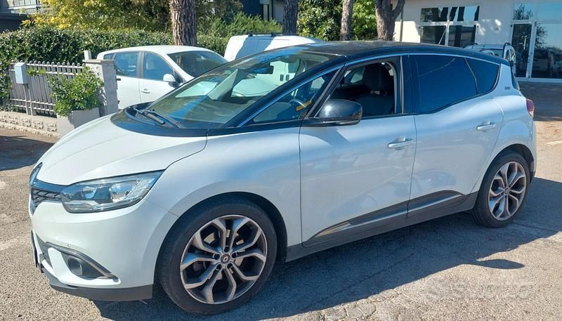 Usata Renault Scénic IV 110 CV (80 kW) 2018 Bianco Monovolume