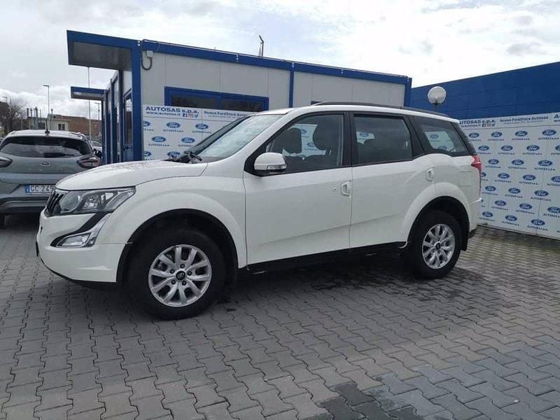 Usata Mahindra XUV500 140 CV (102 kW) 2016 Bianco SUV