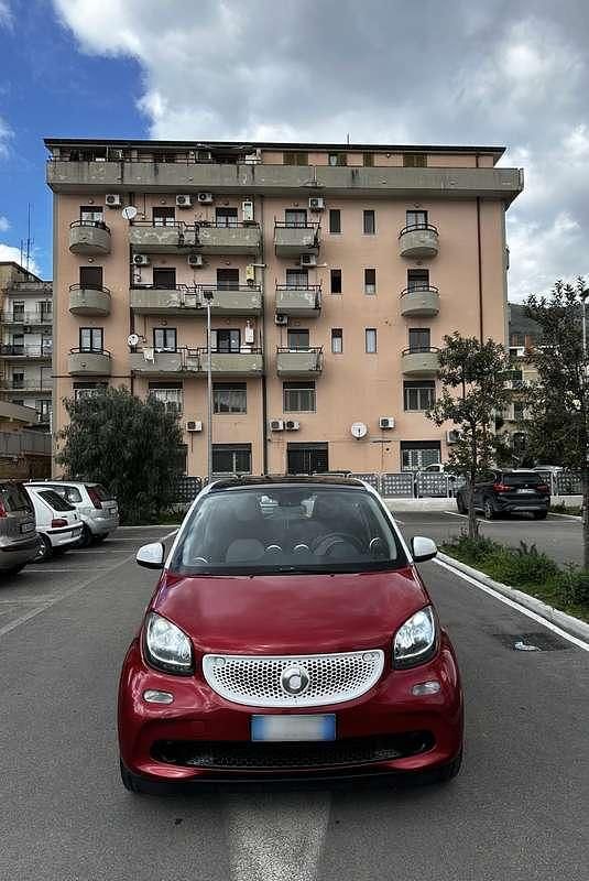 Usata Smart ForFour Passion 71 CV (52 kW) 2015 Utilitaria