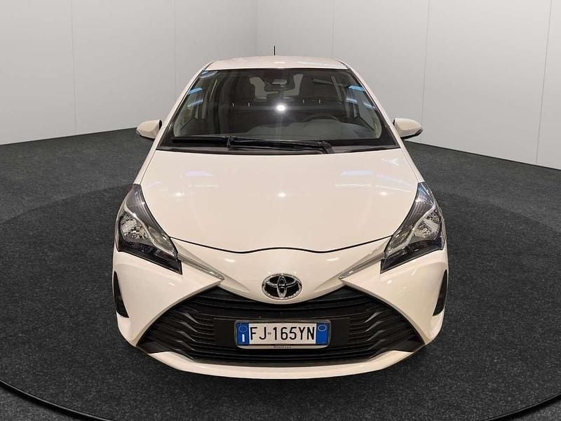 Usata Toyota Yaris Active 69 CV (50 kW) 2017 Bianco Berlina