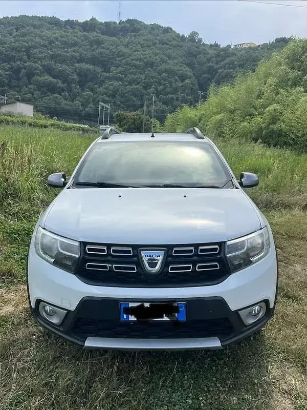 Usata Dacia Sandero Stepway 90 CV (66 kW) 2017 Bianco Berlina