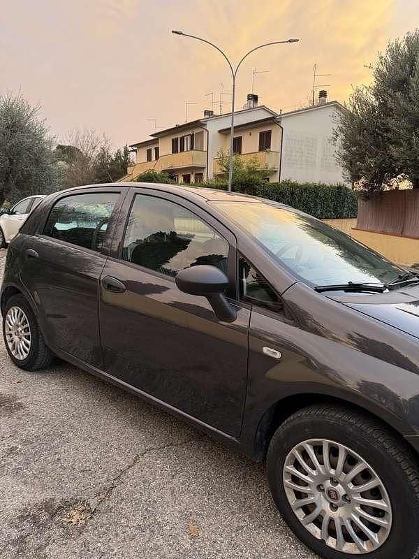 Usata Fiat Punto Evo Active 65 CV (47 kW) 2009 Utilitaria