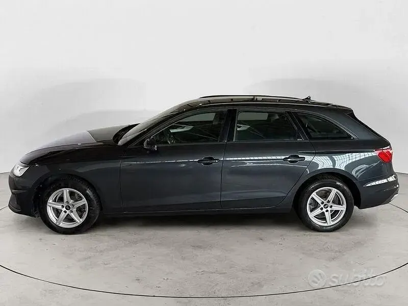 Usata Audi A4 Advanced Plus 163 CV (119 kW) 2021 Grigio Station wagon