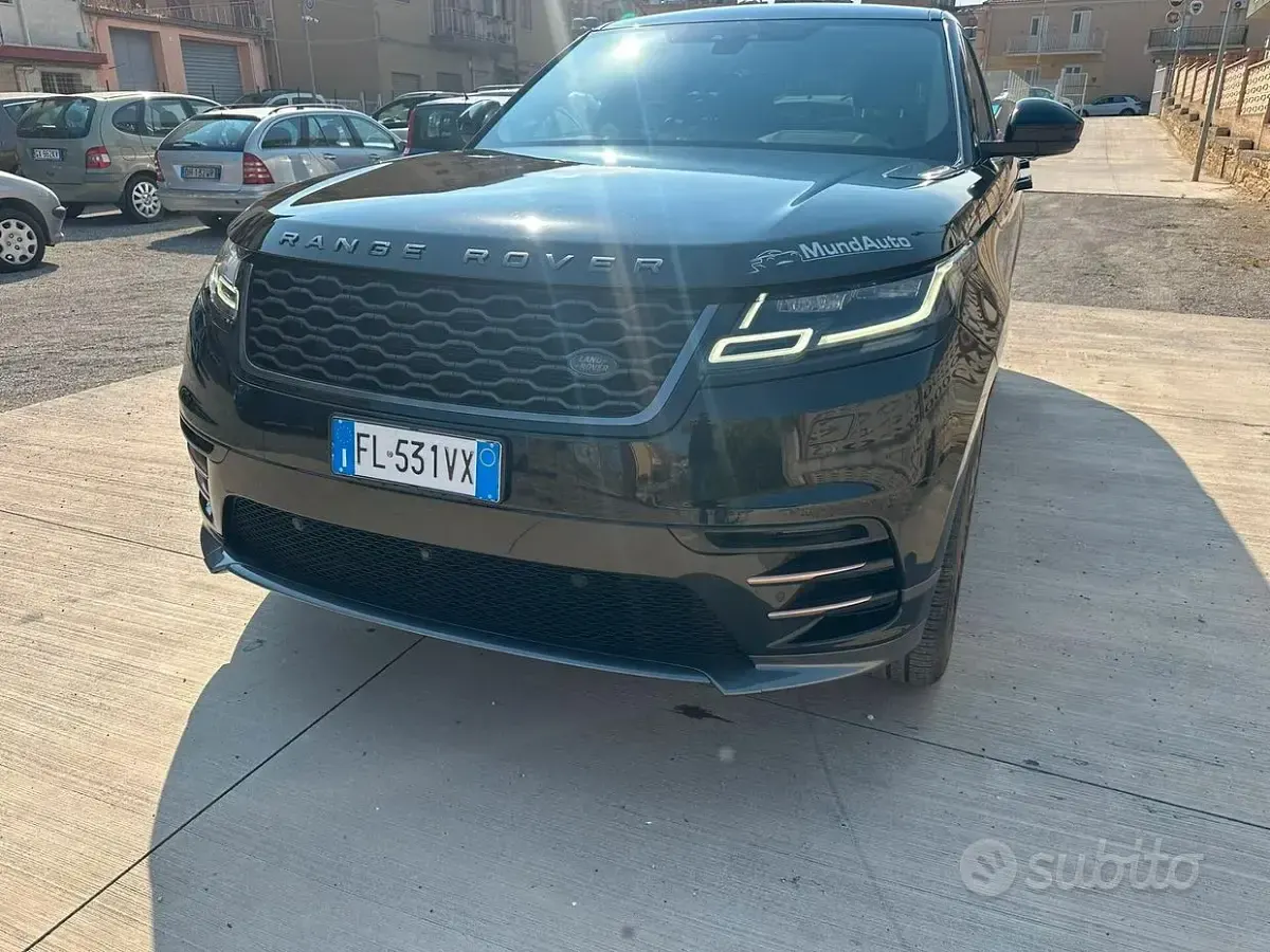 Usata Land Rover Range Rover Velar R-Dynamic 241 CV (177 kW) 2017 Nero SUV