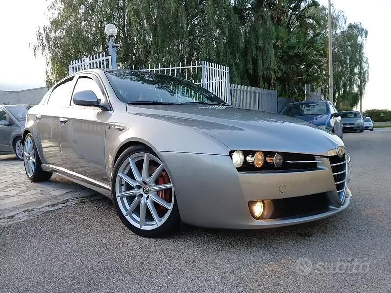 Usata Alfa Romeo 159 Turismo 200 CV (147 kW) 2009 Grigio Berlina