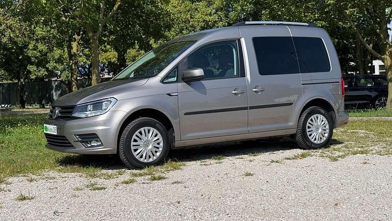 Usata VW Caddy 110 CV (80 kW) 2019 Marrone Monovolume
