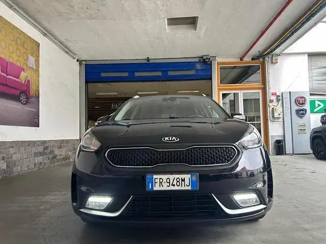 Usata Kia Niro Style 105 CV (77 kW) 2018 Nero SUV
