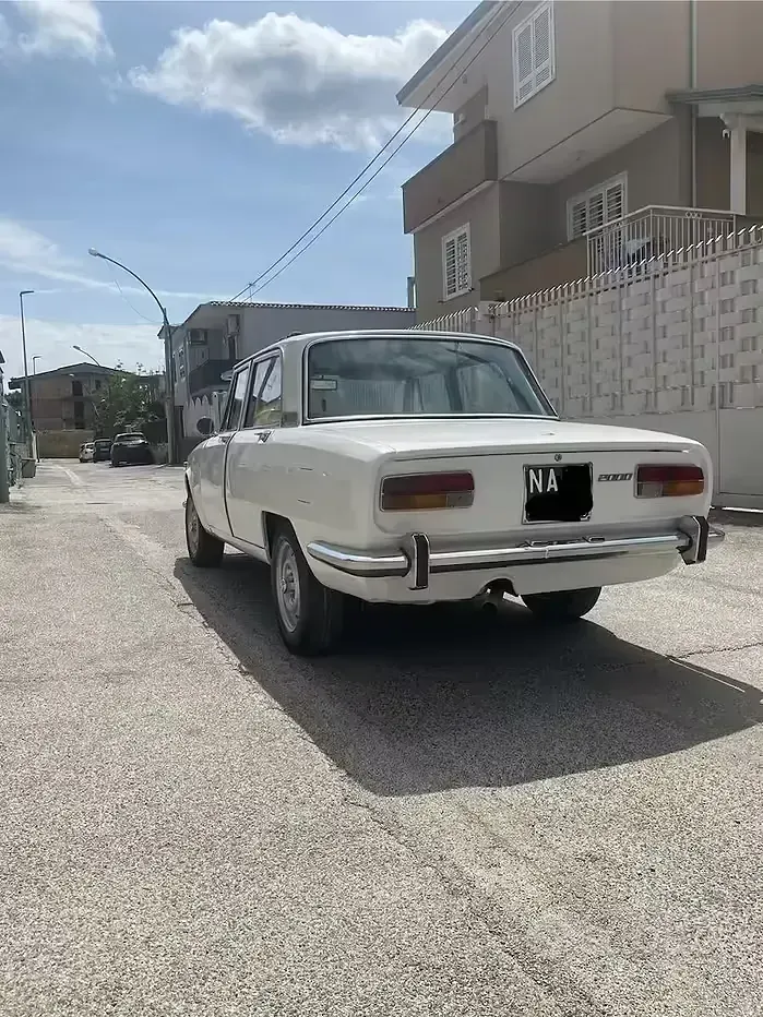 Usata Alfa Romeo 2000 1970 Bianco Berlina