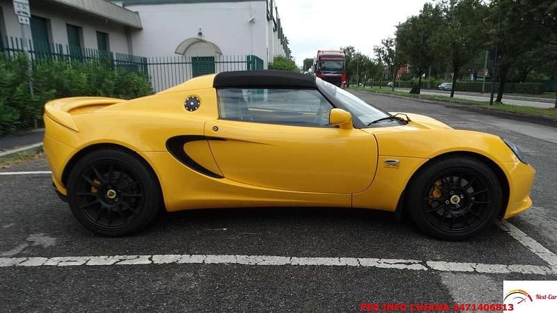 Usata Lotus Elise 220 CV (161 kW) 2013 Yellow metallic Cabrio