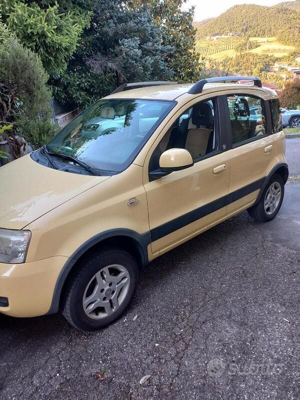 Usata Fiat Panda 69 CV (50 kW) 2011 Utilitaria