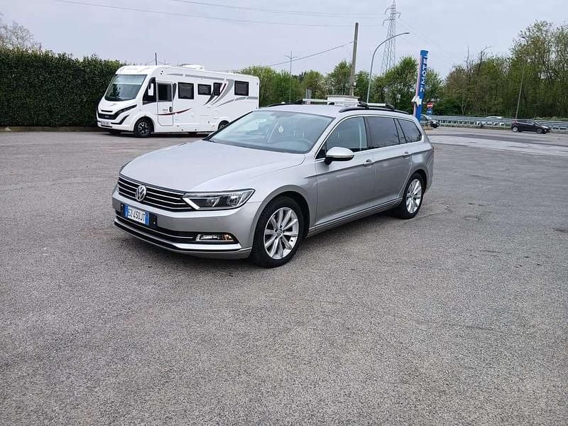 Usata VW Passat Business 150 CV (110 kW) 2015 Argento Station wagon