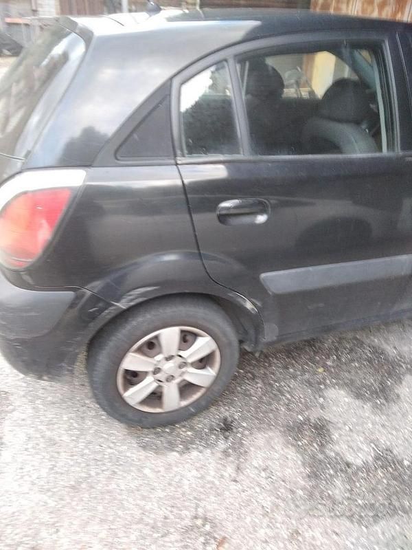 Usata Kia Rio 2008 Nero Berlina