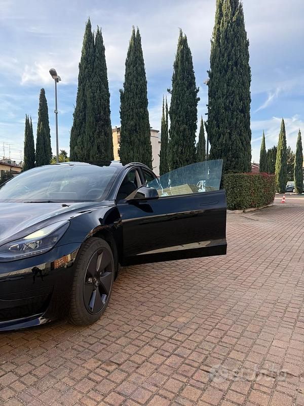 Usata Tesla Model 3 208 kW (283 CV) 2023 Nero Berlina