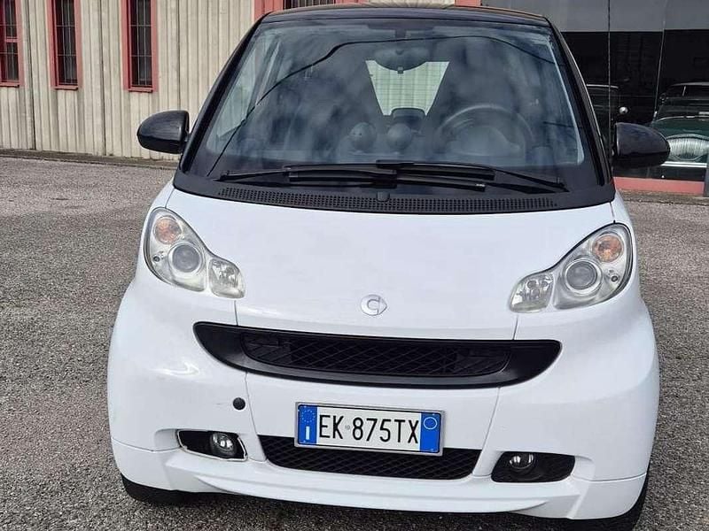 Usata Smart ForTwo Coupé Pulse 54 CV (39 kW) 2011 Bianco Coupé