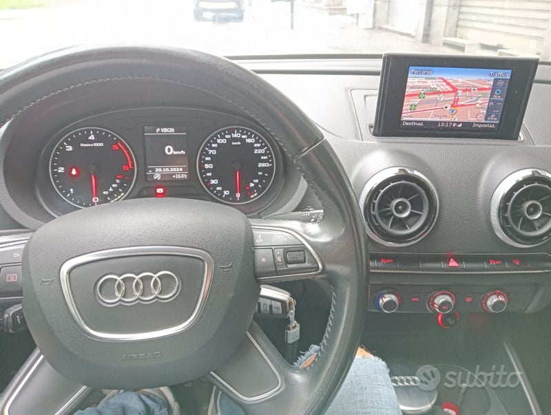 Usata 2015 Audi A3 Tre volumi | 7600 € (Super prezzo) - Immagine 1/4