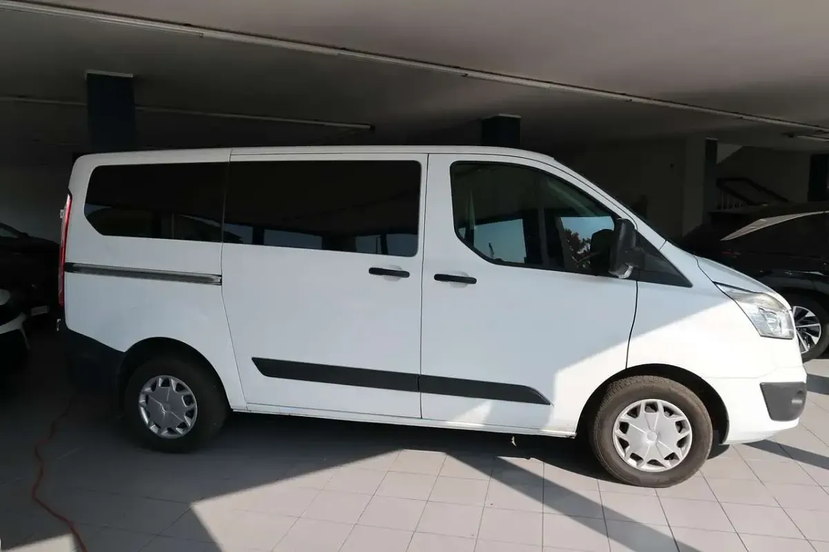 Usata Ford Transit Custom Trend 131 CV (96 kW) 2017 Bianco Monovolume