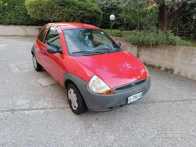 Usata Ford Ka 60 CV (44 kW) 1997 Rosso Utilitaria
