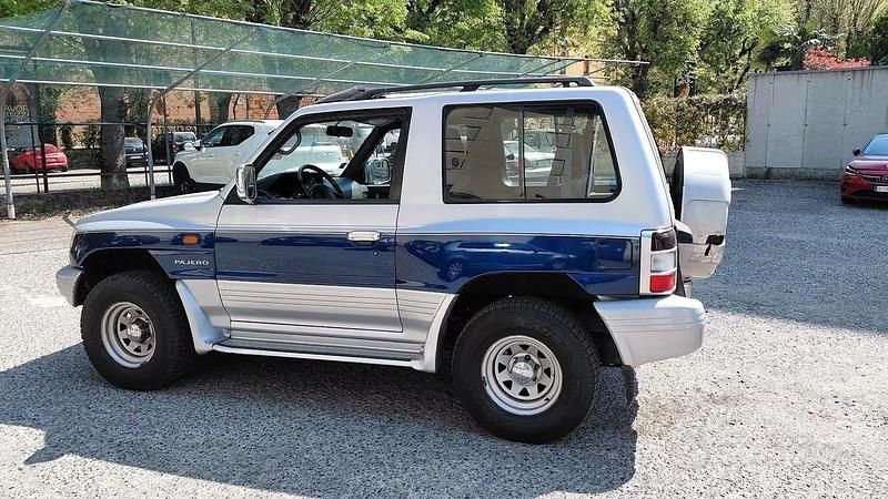 Usata Mitsubishi Pajero 100 CV (73 kW) 2001 SUV