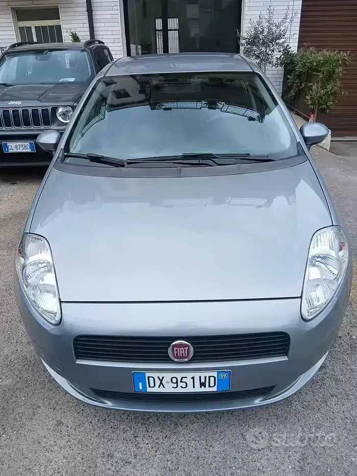 Usata Fiat Grande Punto Active 77 CV (56 kW) 2009 Utilitaria