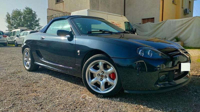 Usata MG TF 116 CV (85 kW) 2004 Nero / metallizzato Cabrio