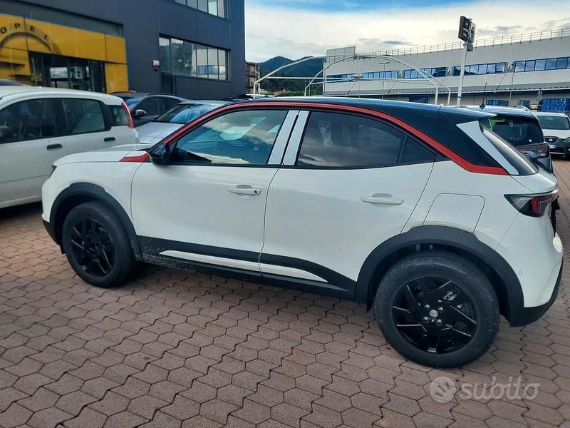 Usata Opel Mokka 101 CV (74 kW) 2023 Bianco SUV