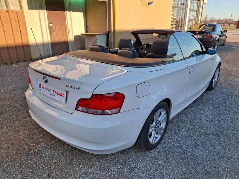 Usata BMW 120 Cabriolet 177 CV (130 kW) 2009 Bianco Cabrio