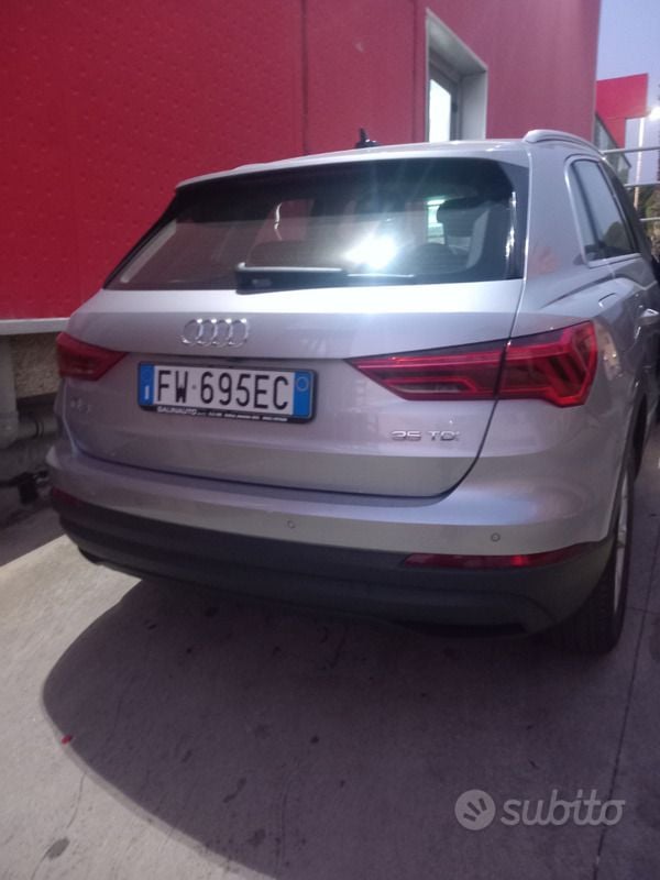 Grigio Usata 2019 Audi Q3 SUV | 20.000 € (Super prezzo) - Immagine 1/4