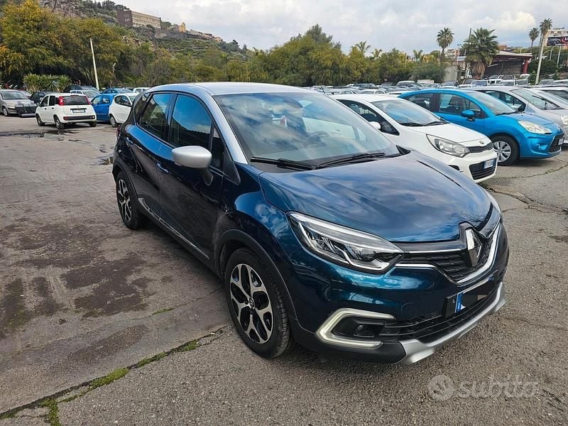 Usata Renault Captur Intens 90 CV (66 kW) 2018 Blu SUV