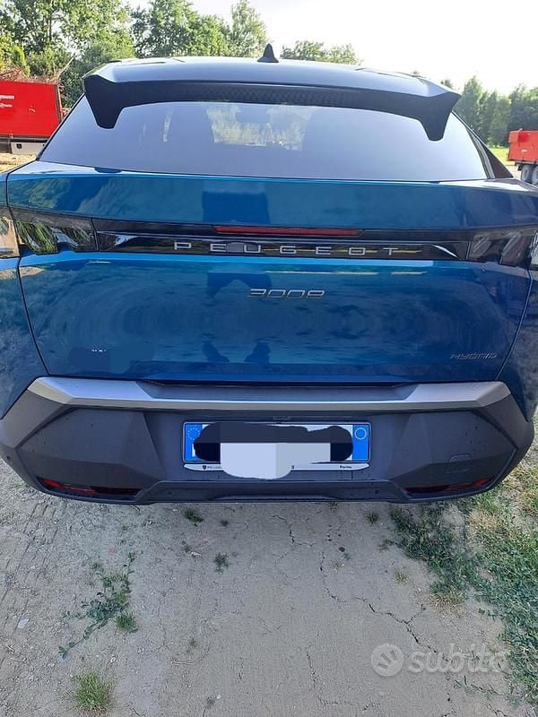 Usata Peugeot 3008 136 CV (100 kW) 2024 SUV
