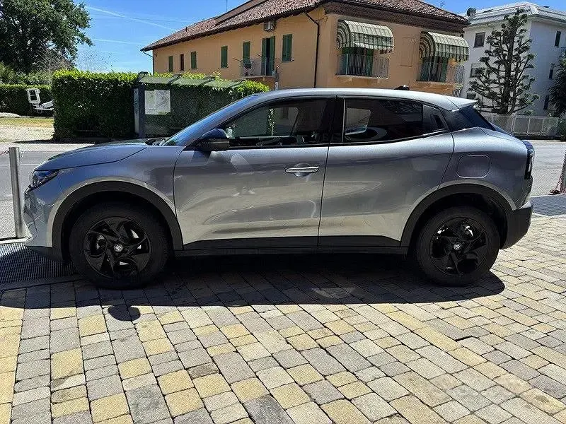 Usata Alfa Romeo GT Junior 136 CV (100 kW) 2025 Grigio SUV