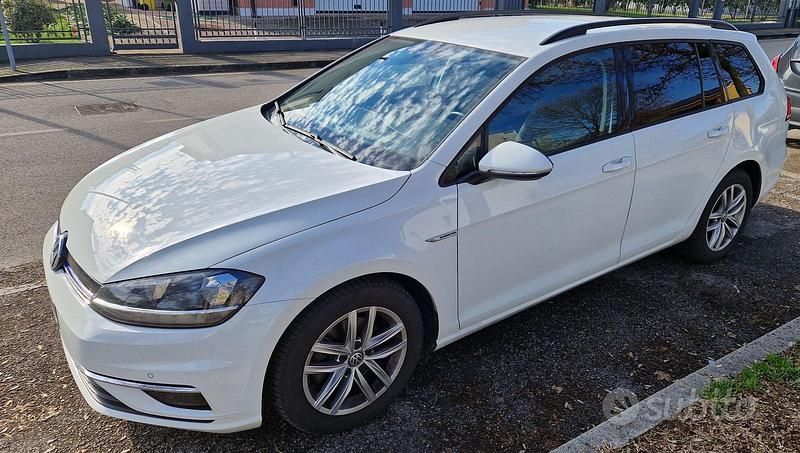 Usata VW Golf VII Business 110 CV (80 kW) 2018 Bianco Station wagon